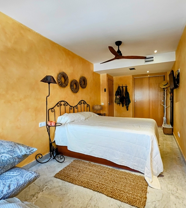 Resa Estates Marina Botafoch Ibiza 4 bedroos te koop sale bedroom 7.jpg